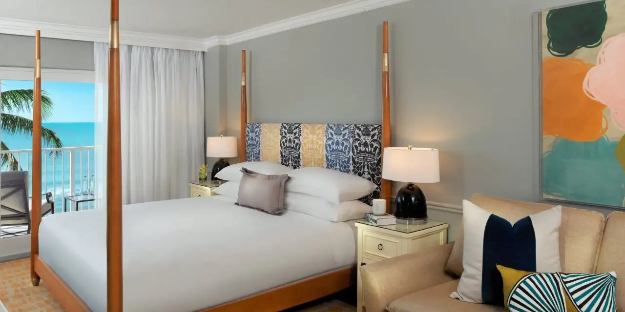 beach themed décor for bed and breakfast